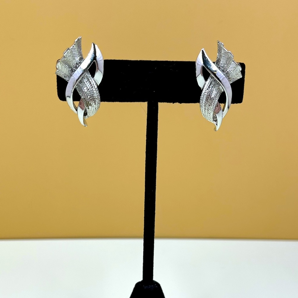Vintage Coro Signed Silver Plated Art Deco Clip On Earrings